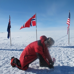 Norwegian South Pole expedition with Fresh Tracks